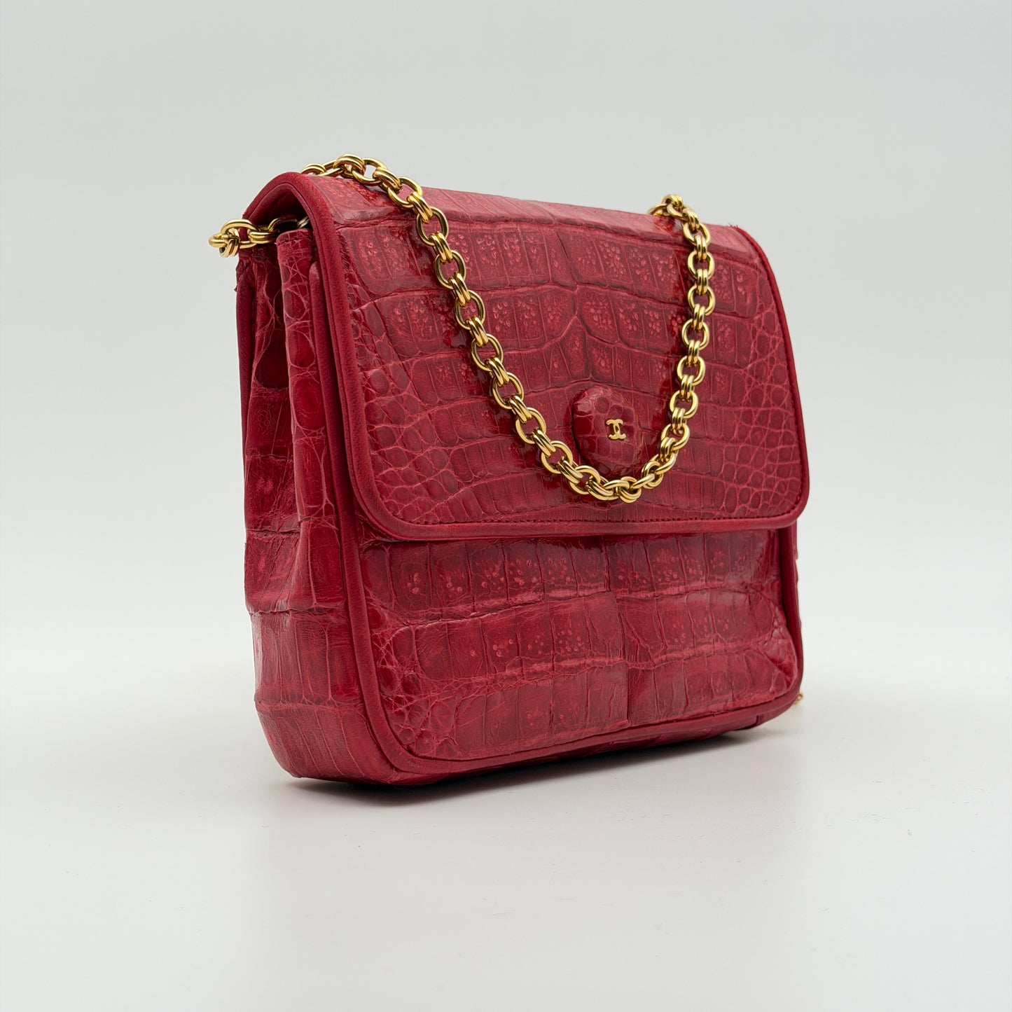 Pre-Owned Red Crocodile Leather Single Flap Shoulder Bag
