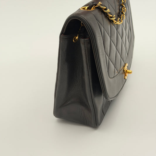 Pre-Owned Black Lambskin Medium Diana Crossbody Bag