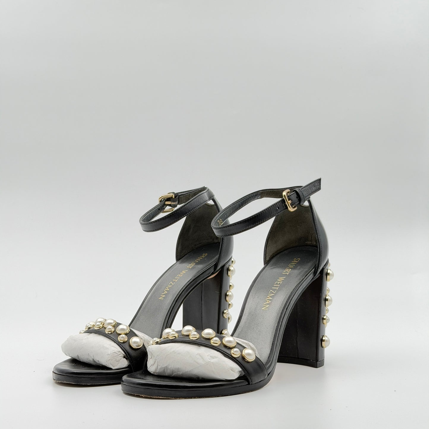 Pre-Owned Black Leather Heels (38)