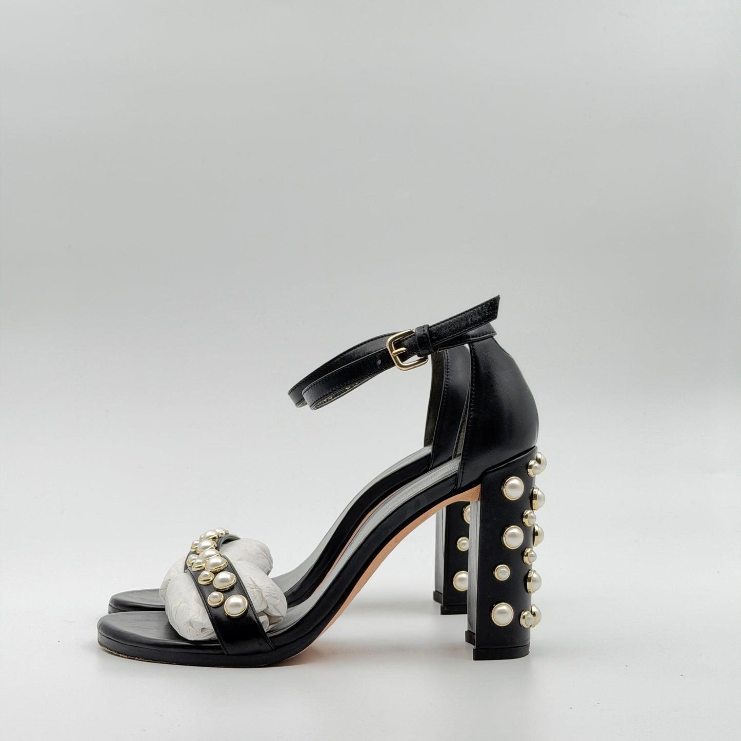 Pre-Owned Black Leather Heels (38)