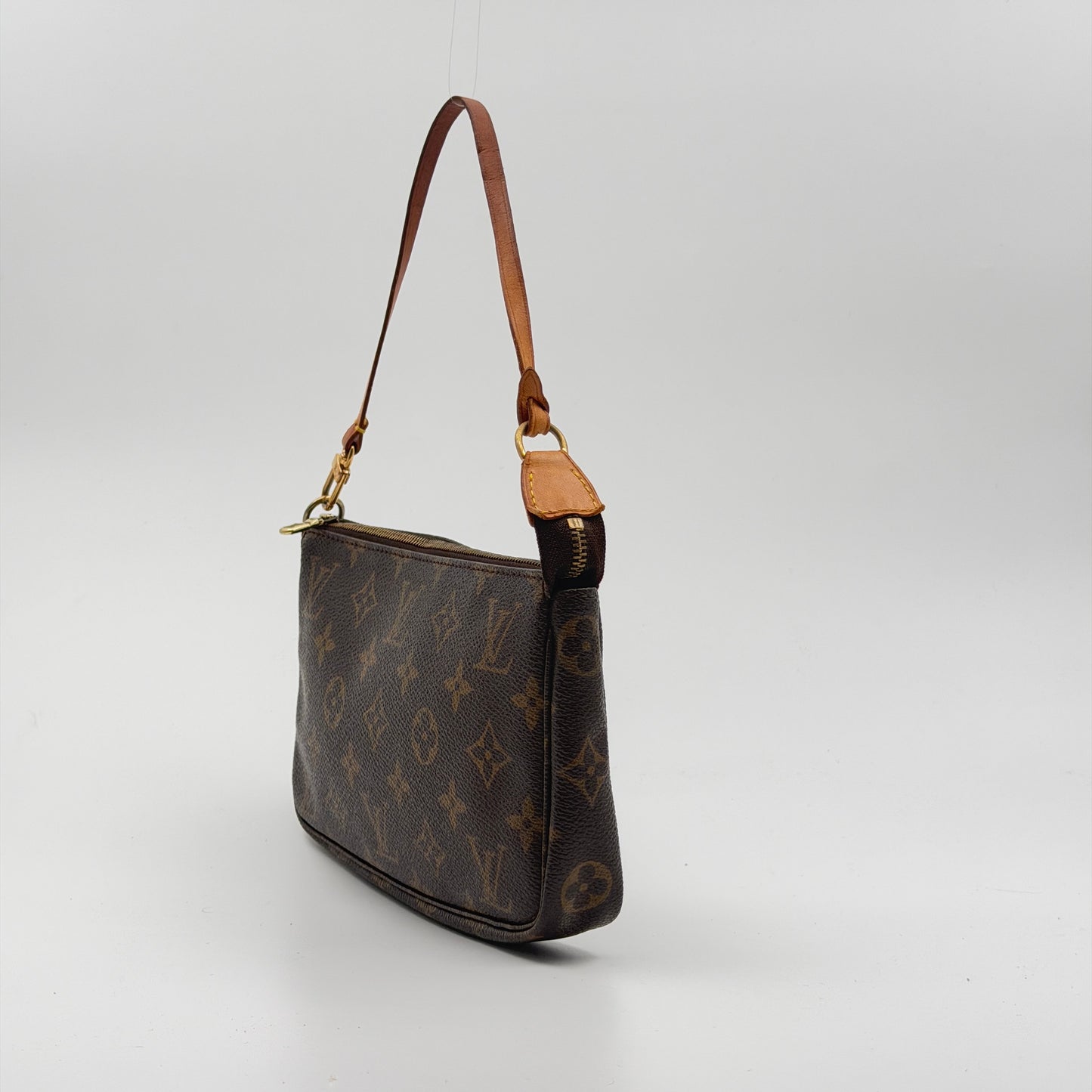 Pre-Owned LV Monogram Canvas Pochette Accessoires Bag
