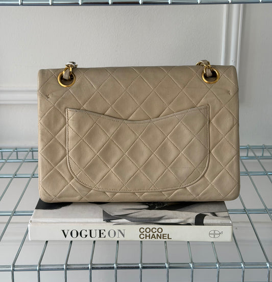 Pre-Owned Beige Matelassé Lambskin Leather Small Classic Double Flap